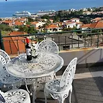 펜션 Casa De Ferias Dos Marmeleiros 푼샬