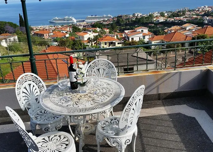 בית נופש Casa De Ferias Dos Marmeleiros פונשל